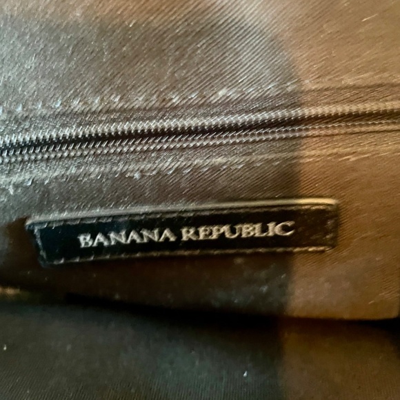 Banana Republic Round Leather Shoulder Bag - Picture 4 of 4